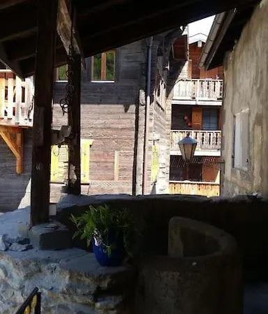 Historische Maisonettewohnung Bis 10 Gaeste, Magic Pass Belalp, Rosswald Und Mehr Daire Naters