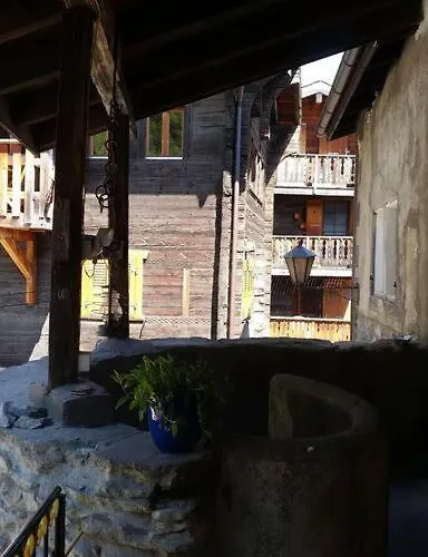 Historische Maisonettewohnung Bis 10 Gaeste, Magic Pass Belalp, Rosswald Und Mehr Naters