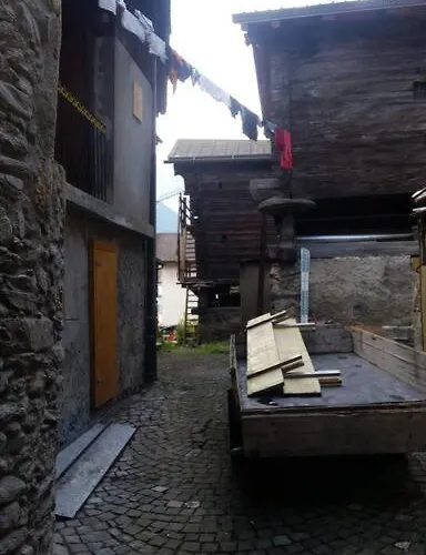 Historische Maisonettewohnung Bis 10 Gaeste, Magic Pass Belalp, Rosswald Und Mehr Διαμέρισμα Naters