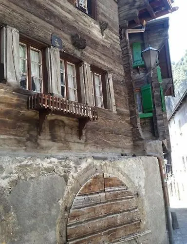 Διαμέρισμα Historische Maisonettewohnung Bis 10 Gaeste, Magic Pass Belalp, Rosswald Und Mehr Naters